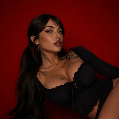 AI FlirtChat AI companion photo